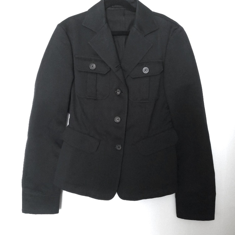 Authentic Vintage  Gucci Black Unlined Button Down Jacket.   Size 40.  NWT